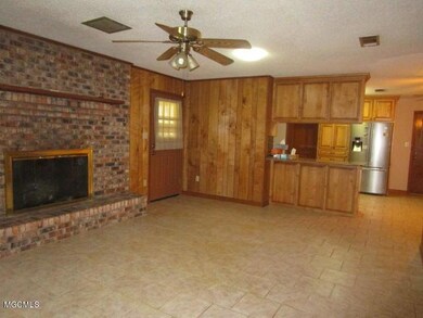 10809 Matthews Rd, Moss Point, MS 39562 - photo 5