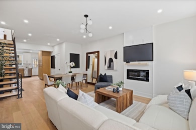 1111 Morris St, Philadelphia, PA 19148 - photo 7