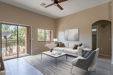 32nd-4 (Living Room)_VS