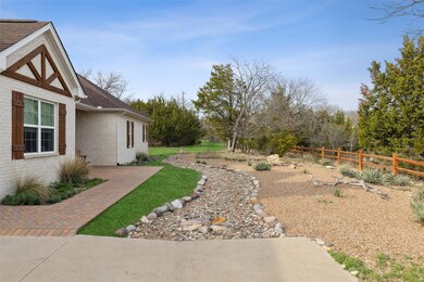 301 Boone Ct, Weatherford, TX 76087 - photo 3