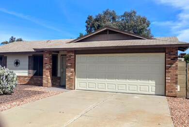 Front 2 17829 N 34th Way