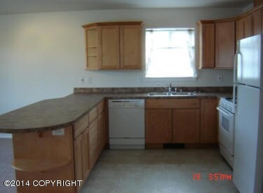 4550 S Mainsail Ave unit B, Wasilla, AK 99654 - photo 6