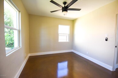 1530 E Edgemont Ave, Phoenix, AZ 85006 - photo 7