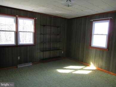 25334 Cherry Ln, Cascade, MD 21719 - photo 5