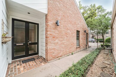 9614 Doliver Dr, Houston, TX 77063 - photo 2