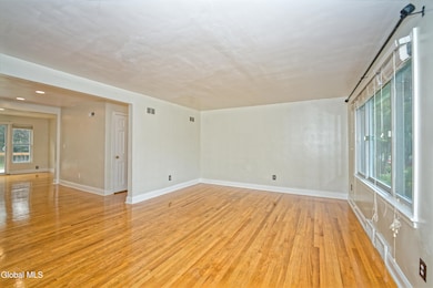 1250 Sumner Ave, Schenectady, NY 12309 - photo 6