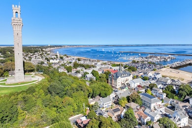 6 Winslow St, Provincetown, MA 2657 - photo 3