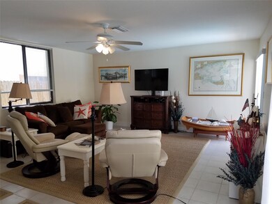 Living area (unfurnished)