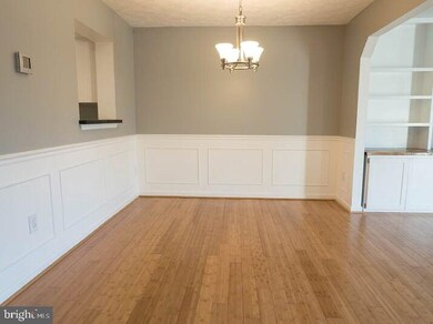 7964 Brightmeadow Ct, Ellicott City, MD 21043 - photo 6