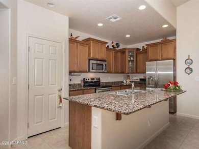 005_Kitchen