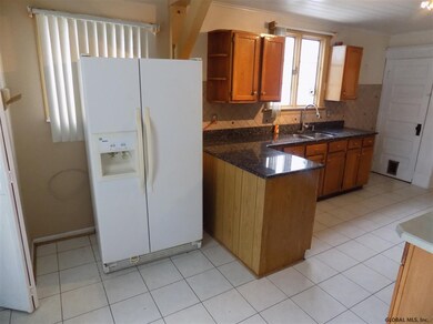 837 Harrison Ave, Schenectady, NY 12306 - photo 6