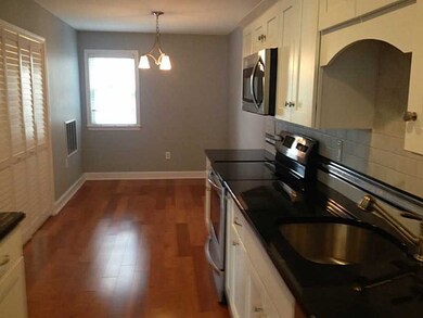 205 Corey Ln unit 205, Middletown, RI 02842 - photo 5