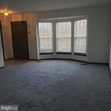 5315 Hollowstone Cir, Rosedale, MD 21237 - photo 4