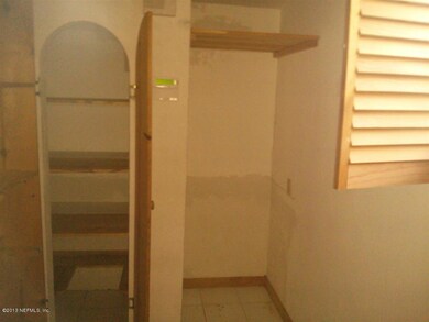 Walk in Pantry