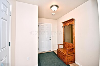 7206 27th St S, Fargo, ND 58104 - photo 4