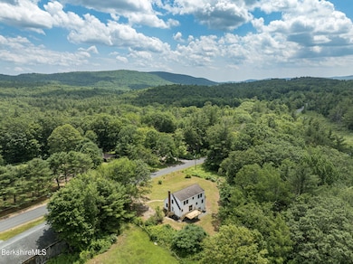 820 E Guinea Rd, Williamsburg, MA 01096 - photo 5