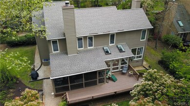 Beautiful! Something for everyone! Screened porch,