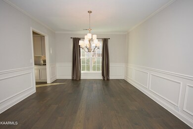 2042 Gusty Wind Ln, Knoxville, TN 37932 - photo 4