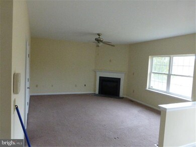 1120 Morgan Hill Dr, Pennsburg, PA 18073 - photo 4