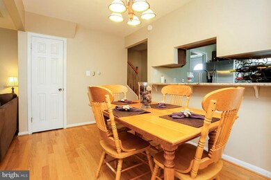 14451 Saint Germain Dr, Centreville, VA 20121 - photo 4