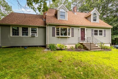 16 Meadowview Dr, Newton, NH 03858 - photo 2