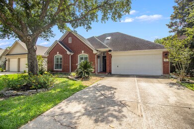 3527 Deerbrook Ct, Pearland, TX 77584 - photo 2