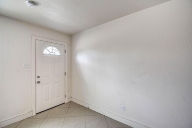 3802 N 80th Ave, Phoenix, AZ 85033 - photo 5