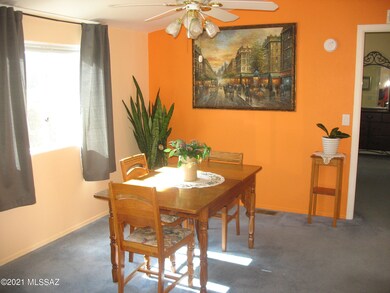 7768 Edgestone Dining Area