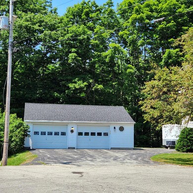 17 Rolfe Cir, Gardiner, ME 04345 - photo 5