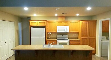 1672 SW Waterstone Dr, Grants Pass, OR 97527 - photo 5