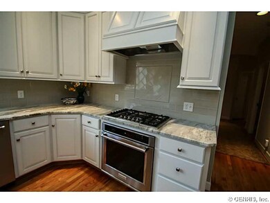 Kitchen. BRAND-NEW High-end Stainless Appliances!