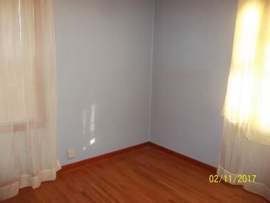 926 Byron Ave, Waterloo, IA 50702 - photo 5