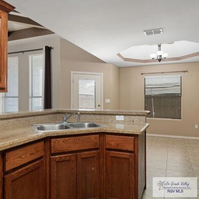 2204 Water Willow Dr, Weslaco, TX 78596 - photo 7