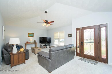 326 Highland Springs Dr, Mount Washington, KY 40047 - photo 4