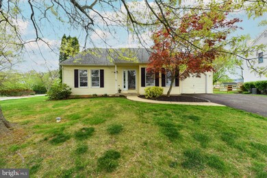 202 Abbey Dr, Royersford, PA 19468 - photo 3