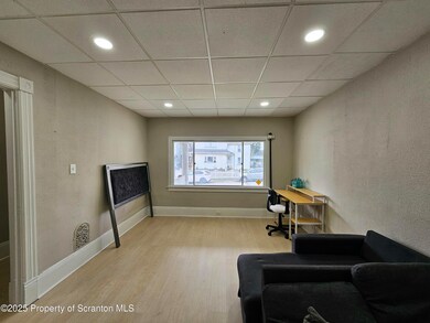 1124 Lafayette St, Scranton, PA 18504 - photo 4