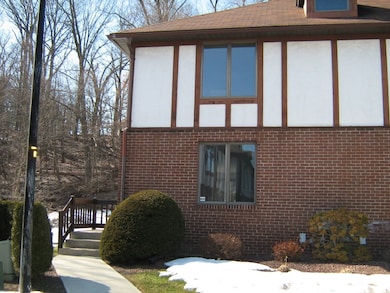 1051 Elm St unit 17, West Springfield, MA 01089 - photo 2