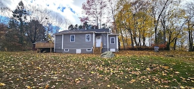 11 Cawley Ct, Bristol, CT 06010 - photo 2