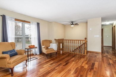 3160 Sequoia Cir, Dubuque, IA 52003 - photo 2