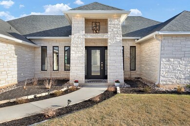 704 Shumard Ln, Fredericksburg, TX 78624 - photo 2