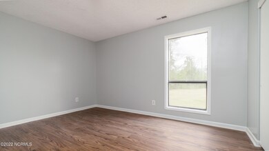 516 E Springhill Terrace, Jacksonville, NC 28546 - photo 7