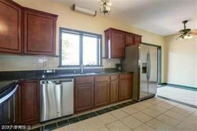 14465 Jasmine Ct, Swan Point, MD 20645 - photo 4