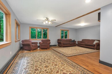 24 Walker St, Gloucester, MA 01930 - photo 7