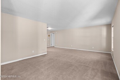 6 - Living-Dining