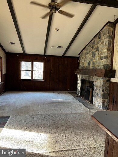 375 Mason Dr, Harpers Ferry, WV 25425 - photo 2