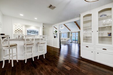 761 W 42nd St, Houston, TX 77018 - photo 4