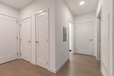 Slip45 unit 403, Boston, MA 02128 - photo 5