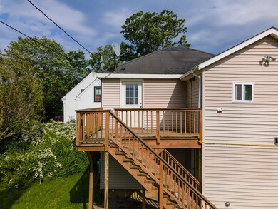 32 Beechwood Street, Thomaston
