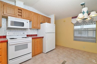 13833 E 47th Dr, Yuma, AZ 85367 - photo 6