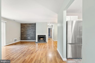 509 Cascade Ct unit 509, Sewell, NJ 08080 - photo 2